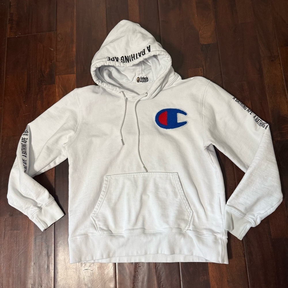 A Bathing Ape x Columbia White Hoodie Pullover BAPE WOMENS MEDIUM LARGE